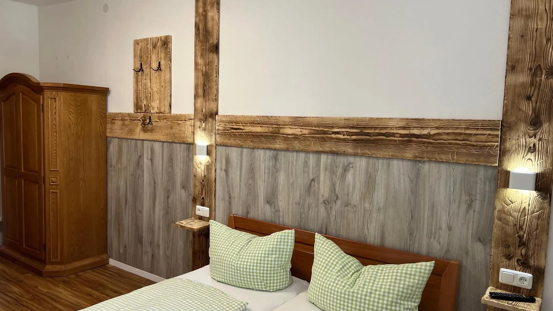 بيت ريفي Gasthof Loewen بفرونتن