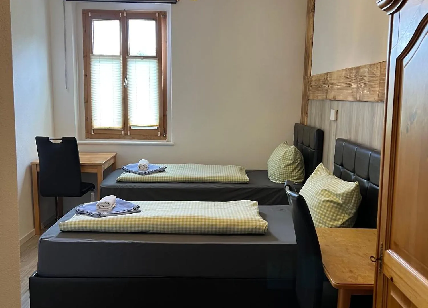 Gasthof Loewen بفرونتن بيت ريفي