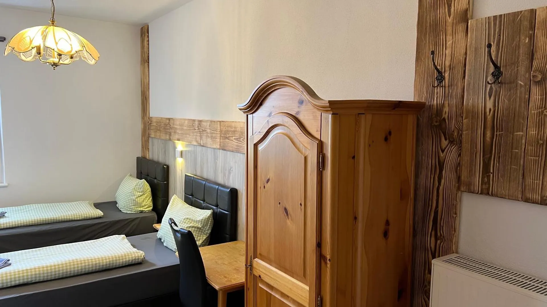 Gasthof Loewen بفرونتن بيت ريفي